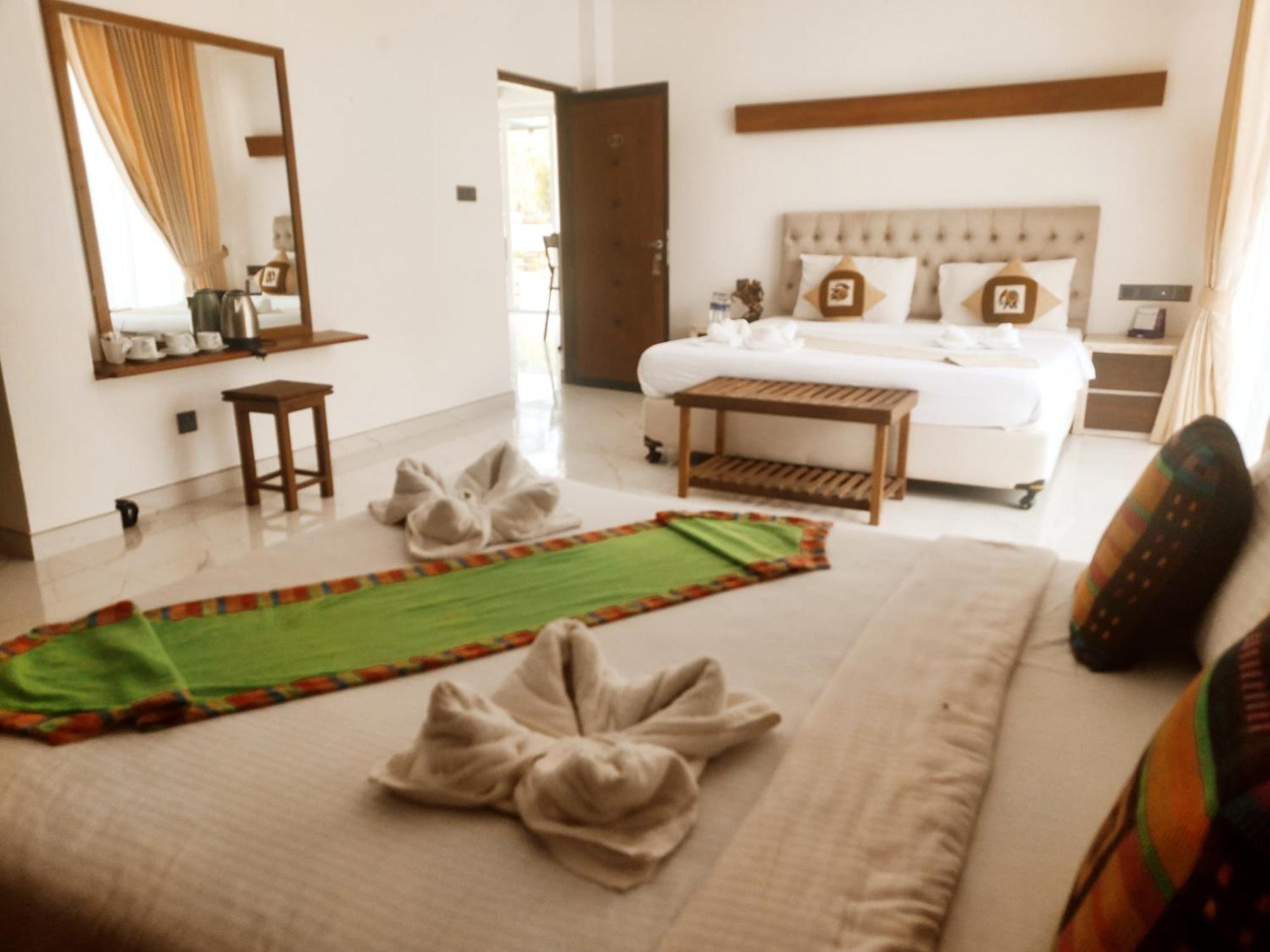 Serenemo Eco Resort Pundaluoya Exterior photo